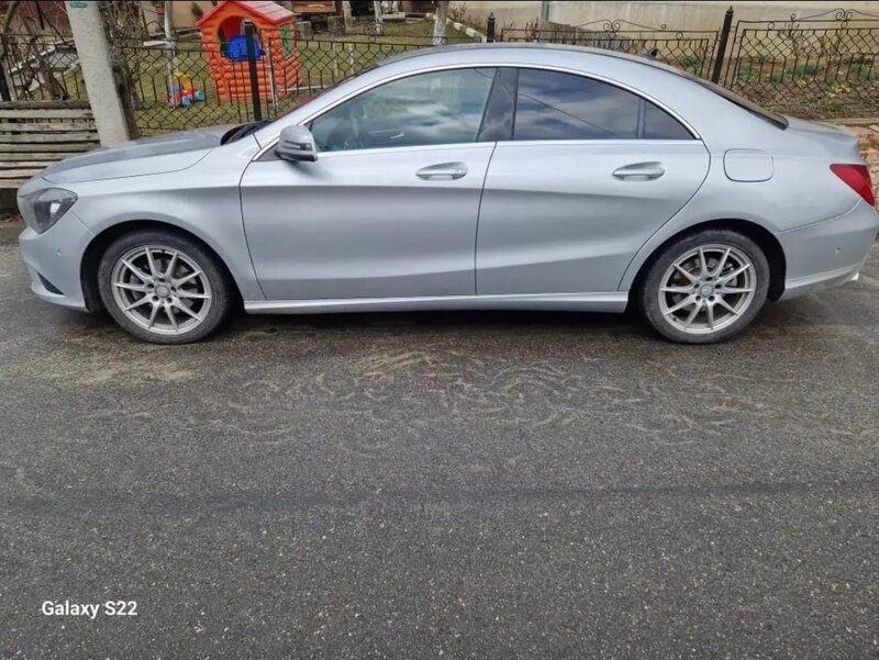 Mercedes-Benz CLA 200